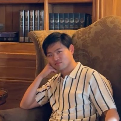 winstondu's profile picture. iOS Engineer. dog parent to Maui