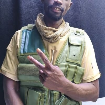 lifegoeson_q's profile picture. 