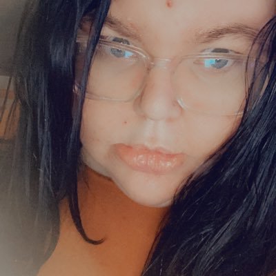 dashcamtruelove's profile picture. Jesus, sarcasm, health & exhaustion ❤️ @houliandmambo + Fripouille. His 4ever @drewryanscott 💚 Ink/redbull addict, 🎶/📖/✨ lover, 🦄believer #olsenobsessed💞