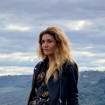 rachelarafael's profile picture. 