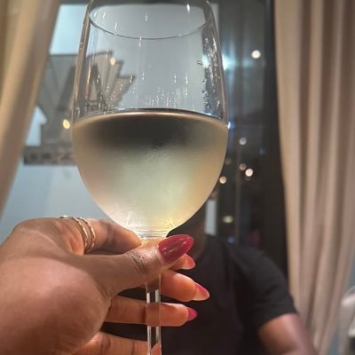 ogoyi_peace's profile picture. A lady of many talents.