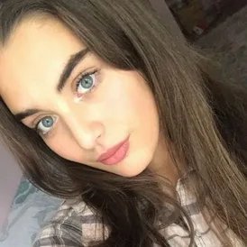 Nihan12099480's profile picture. 