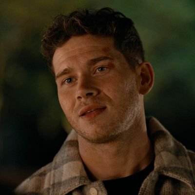 buckuniverse's profile picture. 911 • The Rookie • |-/