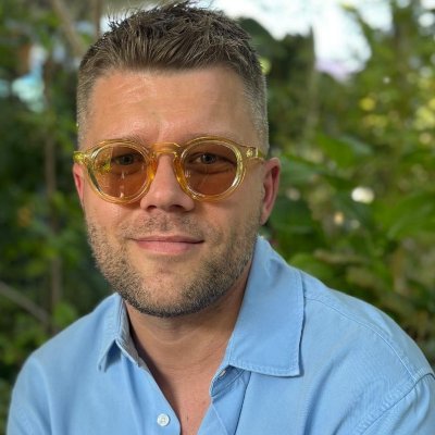 PMiter's profile picture. Prawnik
Bezkompromisowy
Enfant terrible
Czecholub
Zawsze po stronie słabszych