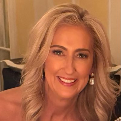 JennJ222's profile picture. 