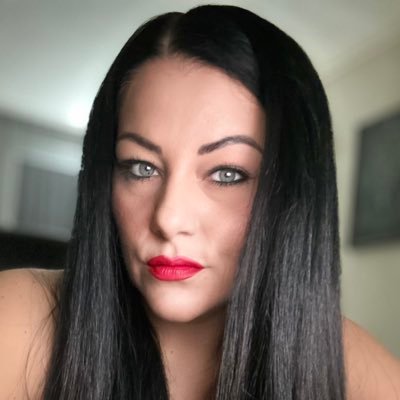 annvanrose's profile picture. 