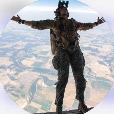 boom0321_'s profile picture. 