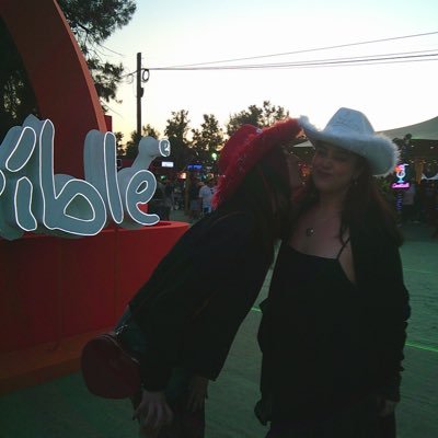 s1ut4alexturner's profile picture. freaky buckley