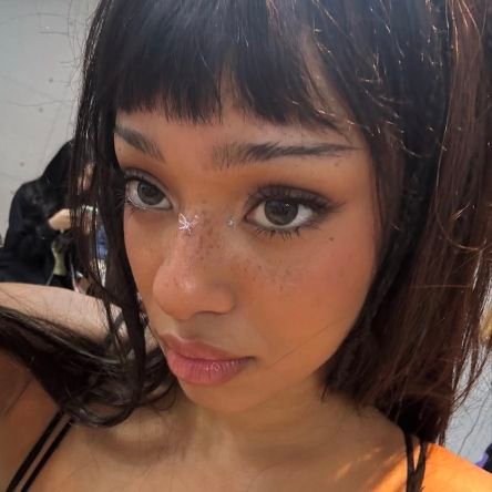 winseyekon's profile picture. mundinho katseye e sabrina carpenter