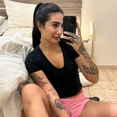 IVee_md's profile picture. I ride can ride anything that moves... Anything
Speak your filth where I can blush join  my BIO now ⬇️⬇️