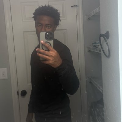 Jacorrianfr0mig's profile picture. Dream big hustle hard💫