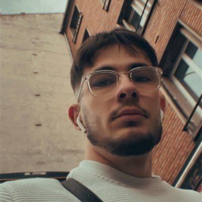 flolflolflolflo's profile picture. @igrekrap