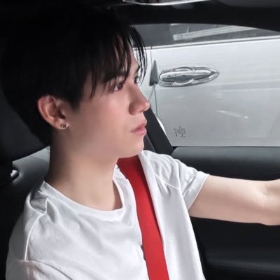 ioweyouuu's profile picture. 