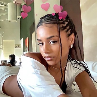 bbpolin's profile picture. nicola coughlan | luke newton