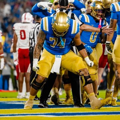 ArmellaJulian's profile picture. Offensive Lineman • Dade County Representative 3️⃣0️⃣5️⃣