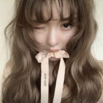 jarchiveside's profile picture. ⸺ ☕️ ⸺                      𝐴mᥲᥒᥱᥴᥱr ᥴoᥒ ...                                 ᥙᥒ ᥴᥲfᥱ́ ყ mιᥣ 𝑝𝑜𝑒𝑚𝑎𝑠