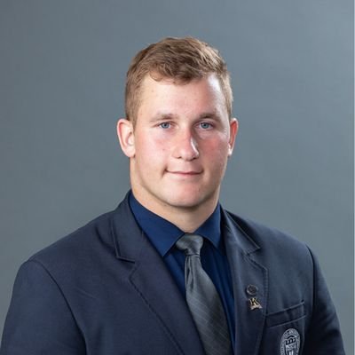 Jere_dl_97's profile picture. DT||5'10''||250 lbs|| The Kiski School
3.9 GPA /
Squat: 520lbs/
Bench: 355 lbs / 
HC: @CoachSmetanka /
DC: @TerronColson