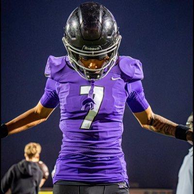 JustinxLewiss's profile picture. @CsuFootball Commit | c/o26 @rchscougarsFb | All Baseline League | 3🌟|6’2 165 | 3.2 GPA NCAA ID 2407365710 |https://t.co/6XJ82KHU4N