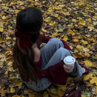 f0lklorefairy's profile picture. gosto de vampiros e faço piadas ruins