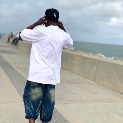 Ishola3863841's profile picture. 