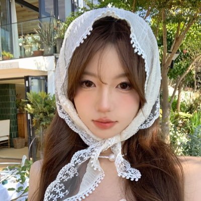 saintelain's profile picture. I can explain it to you, but I can’t make you understand 𓏲༉