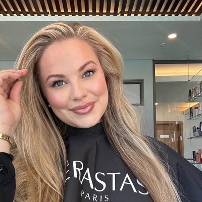 moller_jessi's profile picture. Self love and finding happiness within yourself is the only way to be free 🤎