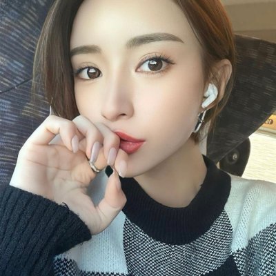 emi504958052047's profile picture. 