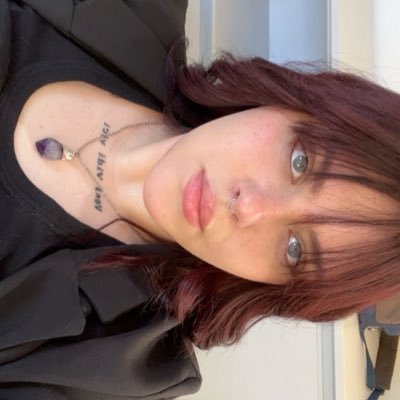 Ka3lithh's profile picture. Hice que un angel vaya con el diablo combinando estilos. | Turnos para lecturas o hechizos al MD🔮.