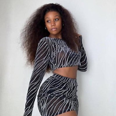 chinwe_ogahh1's profile picture. Igbo girl 🔥   fine wine 🍷   hair stylist  💯💯. good vibes 😝CAPRICORN 🎂