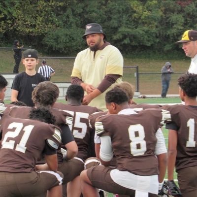 CheddaAndrew's profile picture. 9th grade Football coach at AV🦅 || LLG💔LLM🕊