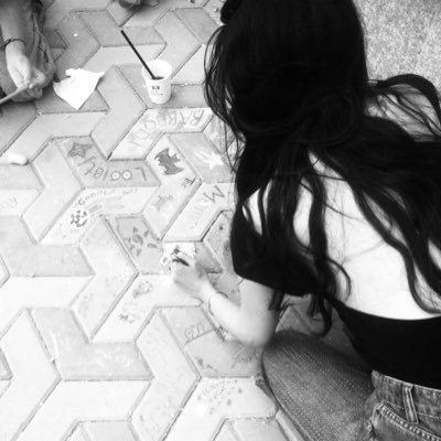 onlywaat's profile picture. 