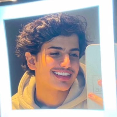 adooon_10's profile picture. #هاوي_الشعر #محب_محمد_بن_سلمانMBS #طالب_جامعي #يارب_حقق_حلمي_مع_أسرع_بالايفون #عاشق_العطور🧡