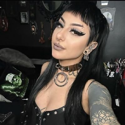 MistressJo78595's profile picture. I'm here looking for a serious slave to train in person