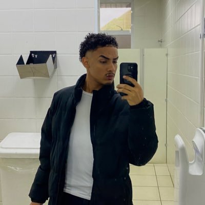 Ber_nardoxNobre's profile picture. coisas aleatórias