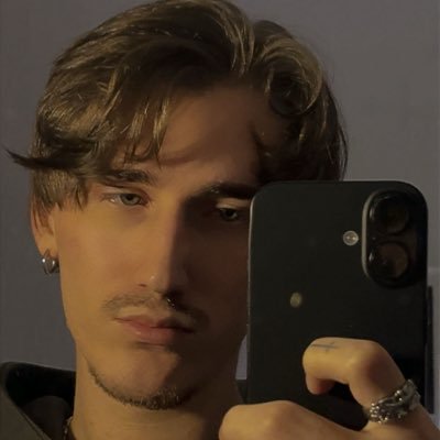 ShishiiTTV's profile picture. @Twitch Partner Parttime Streamer on https://t.co/otTTbgWGYP • won everything • Ex Top 1 🌎 in 1.0 • romans 8:31