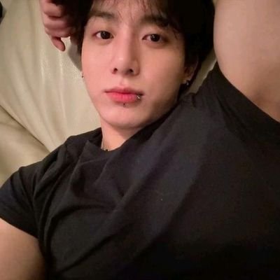 babycowsboylol's profile picture. your favorite kpop stan.                                                       he/him
stream ruby☆