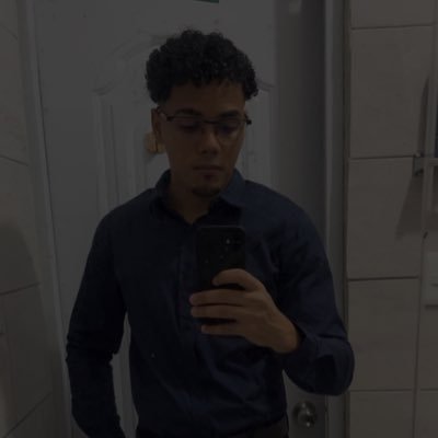 R_Emilio01's profile picture. Estudiante de Ingeniería En Sistemas💻 3er año👈 Me gustan las matemáticas🧮 Los Datos 💾y La programación 👨🏻‍💻🩵🐍