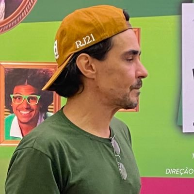 uaitodoida's profile picture. fã, noveleira, fanfiqueira e dodói das ideias.