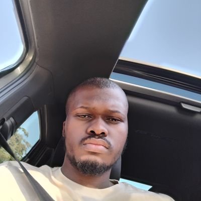 Lloydbhudda's profile picture. 