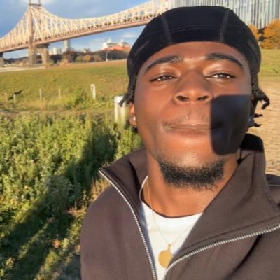 idontkno22's profile picture. 19 | Nursing Major | Art BA Minor | Chelsea Fan