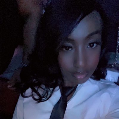 choc_sunflower's profile picture. a fairy irl 🧚🏾‍♂️✨🪄 , BookBabe📚 🫶🏾she’s got class & style, street knowledge by the pound. baby never act wild, very lowkey on the profile💛🤎