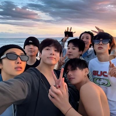 Mauu_1306's profile picture. Bangtan for the rest of my Life🤝🏼Only Army💜
❌SOLOS❌ANTIS❌  

✨ONLY BTS✨