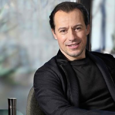 Stefanoacc32484's profile picture. 