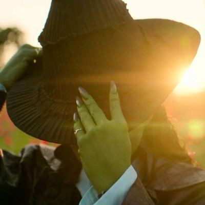 mylilvalleygirl's profile picture. Normal about folie à duex • World’s most annoying Nightvale fan, certified phannie, 2010’s obsessed FREAK! Your favorite is now transgender!