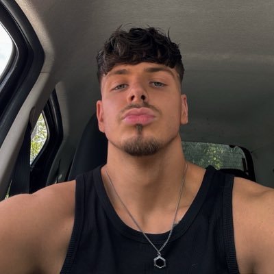 CJEllis96's profile picture. 