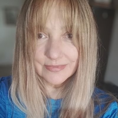 vivianaplatense's profile picture. Pisciana y mamá de dos. Intento ser feliz correte!! Pincha de ❤️.

#PRO @mauriciomacri