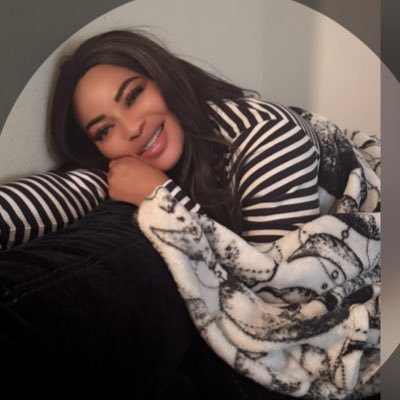 Uzobeke12's profile picture. Thorough Bred IGBO ❣️Born November 20 ✨🤍✨