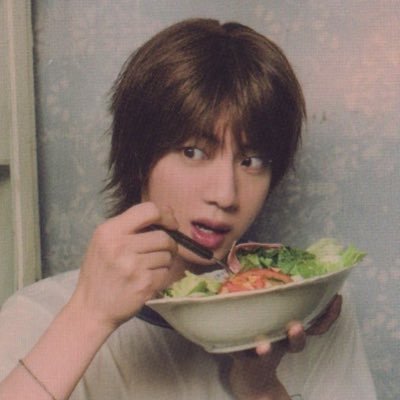 vmlxml's profile picture. 22/03 💌