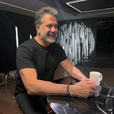 davidwoodqp's profile picture. Life is like a box of chocolates, you never know what you gonna get. Making money is a skill, I will help you master it...