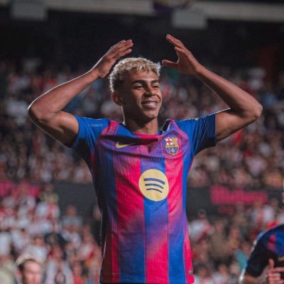 coredestacitta's profile picture. as roma & fc barcelona | @777chiare ⠀⠀ ⠀⠀ ⠀⠀ ⠀⠀⠀⠀ ⠀ se ho la luna cerco il sole e viceversa 𐙚⋆°｡⋆♡